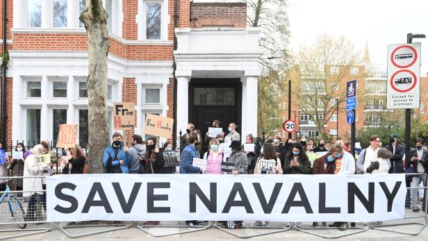 Proteste für Nawalny in London