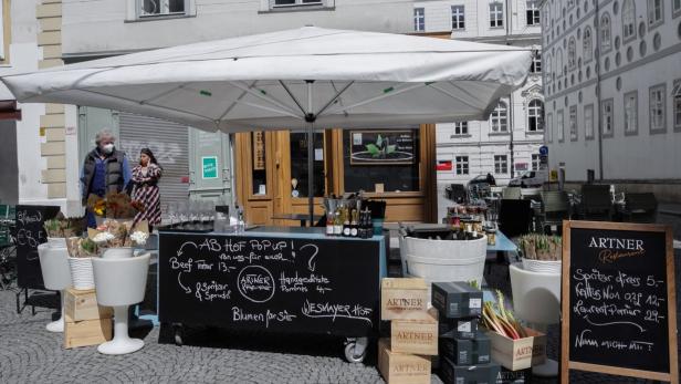 Pop-up-Markt am Franziskanerplatz bietet Wein und Hauben-Snacks