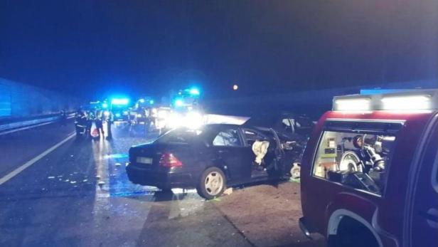 Zwei Tote und mehrere Verletzte bei Unfall auf der A1 in St. Pölten