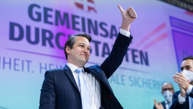 Neuer FPÖ-Wien-Chef: Nepp ist jetzt offiziell Straches Erbe