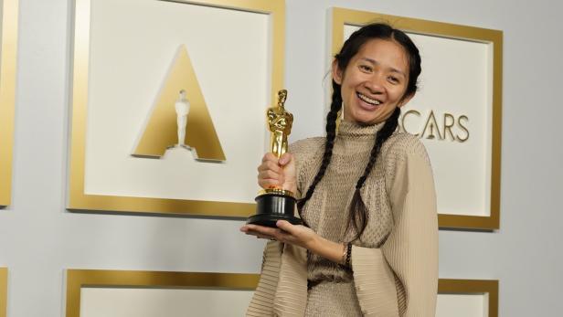 Chloé Zhao erhielt Oscars für beste Regie und den besten Film: „Nomadland“