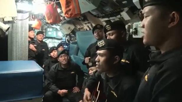 Video: Crew des gesunkenen U-Bootes sang Abschiedslied