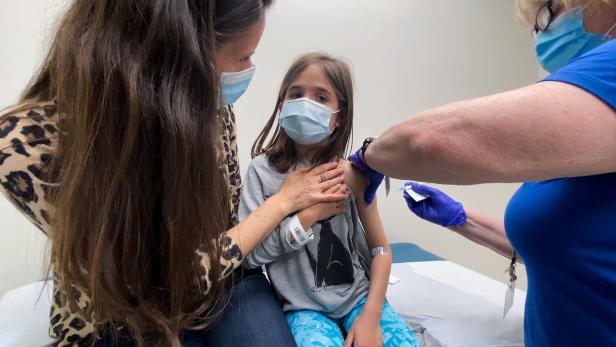 Impfung der neunjährigen Marisol Gerardo in den USA, die an einer Impfstoff-Studie teilnimmt.
