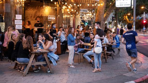 Das fast normale Nachtleben in Tel Aviv