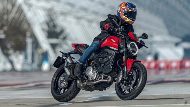 Test: Was kann die neue Ducati Monster?