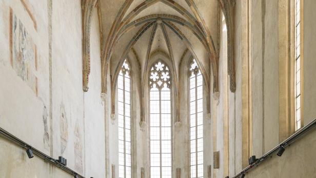 Dreiteilige Kunstinstallation in Kremser Dominikanerkirche