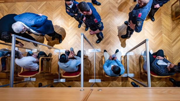 Prozess gegen mutmaßliche Schlepper in Linz gestartet