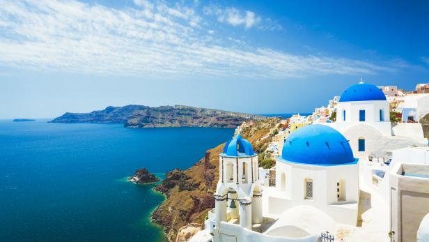 Griechenland (hier Insel Santorini) hat sich am besten erholt.