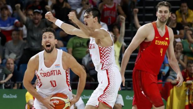 Pau Gasol (re.) und seine Spanier hatten im Finish das Nachsehen gegen die Kroaten.