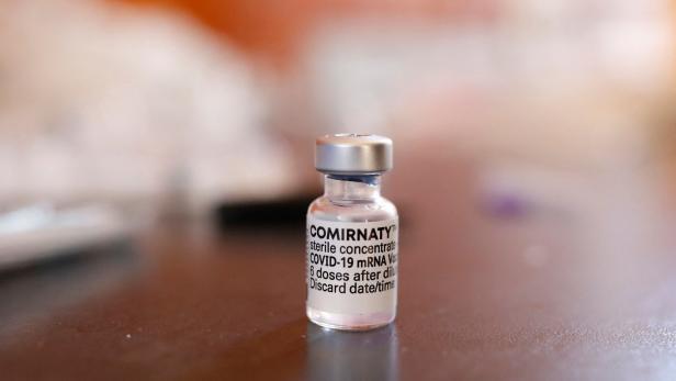 Pfizer-Impfstoff kann laut EMA einen Monat aufgetaut gelagert werden