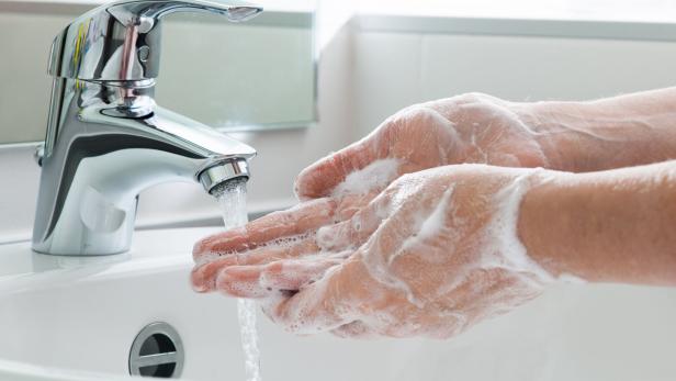 Forscher: Händewaschen schützt auch bei Coronavirus‐Varianten