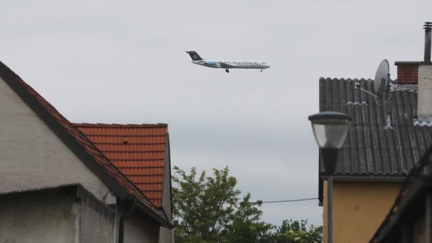 Fluglärm: Liesinger wollen Flugroute nach NÖ verlegen
