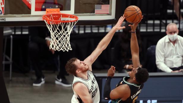 NBA: San Antonio Spurs at Memphis Grizzlies NBA: San Antonio Spurs at Memphis Grizzlies