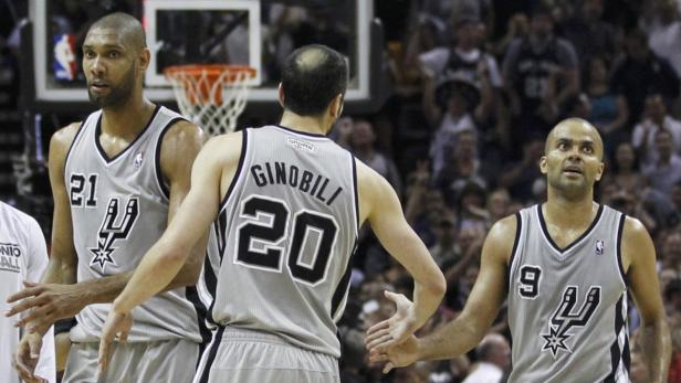 Die Basketballspieler Tim Duncan, Manu Ginóbili und Tony Parker von den San Antonio Spurs.