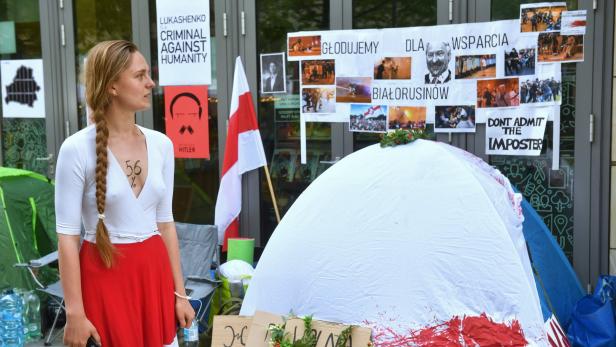Hungerstreik und Angst: So leben Weißrussen im Exil