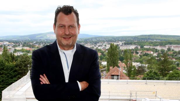 ORF2-Channel-Manager Alexander Hofer: Dauerstress durch die Politik und Erfolge mit &quot;Starmania&quot;