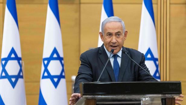 Netanjahu steht mit dem Rücken zur Wand