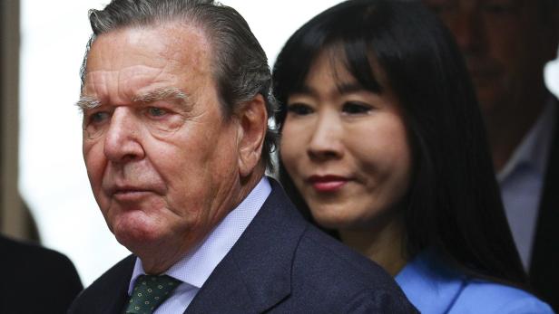 Gerhard Schröder muss Ex-Mann seiner Frau Entschädigung zahlen