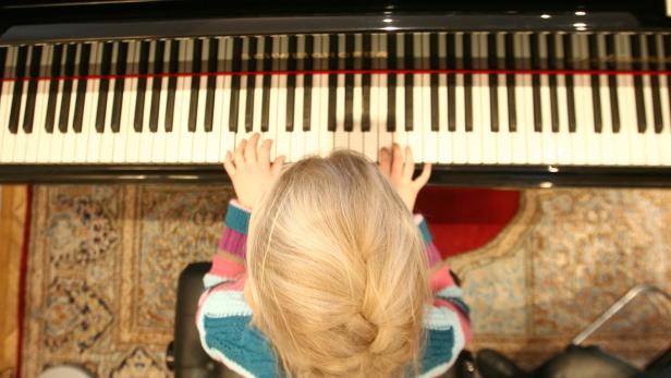 Das moderne Wunderkind am Klavier 