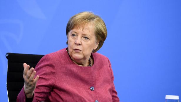 Merkel-Biograf: "Sie sieht sich nicht als Mutti der Nation"