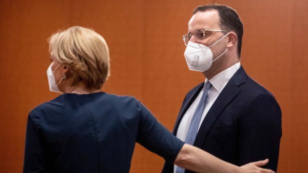 Spahn und SPD streiten über "minderwertige" Masken für Obdachlose und Hartz-IV-Bezieher