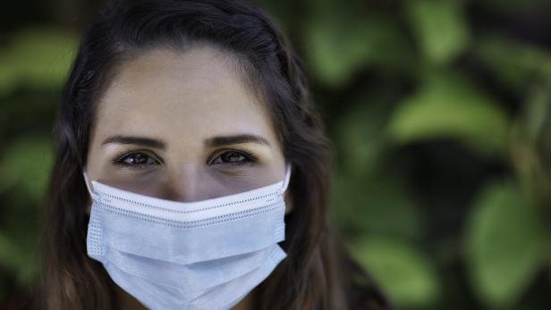 Forscher entwickeln Maske, die Grippe- und Coronaviren erkennt