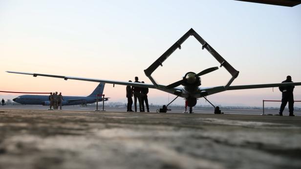 Leiser Tod aus der Luft: Türkische Drohnen als Geheimwaffe der Ukraine