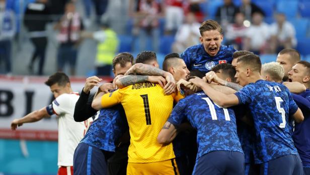 1:2 gegen die Slowakei: Polen sieht Rot und erleidet EM-Fehlstart