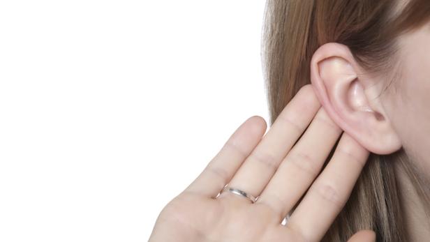 Implantate sind für viele Menschen eine Möglichkeit, denen herkömmliche Hörgeräte nicht helfen