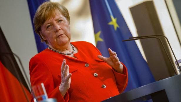 "Bin skeptisch": Merkel mahnt wegen Delta-Variante zu Vorsicht bei EM