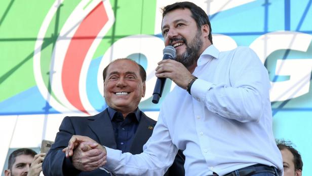 Salvini und Berlusconi gründen Mitte-Rechts-Partei in Italien