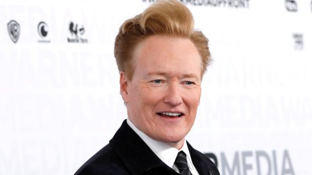 FILE PHOTO: Comedian Conan O'Brien poses as he arrives at the WarnerMedia Upfront event in New York FILE PHOTO: Comedian Conan O'Brien poses as he arrives at the WarnerMedia Upfront event in New York