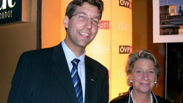 Markus Figl löst Ursula Stenzel an der Spitze der ÖVP Innere Stadt ab.