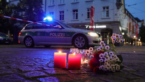 Drei Tote und mehrere Verletzte bei Messerattacke in Würzburg