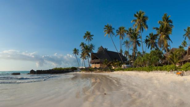 Märchenhaft naturbelassen, der Strand vor der Green and Blue Ocean Lodge.