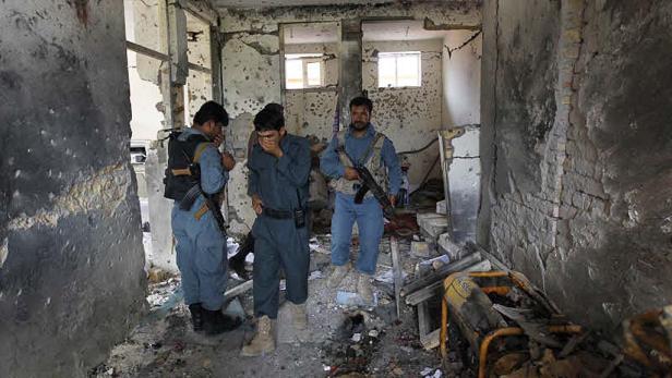 Afghanistan: Selbstmordkommando richtet Blutbad an