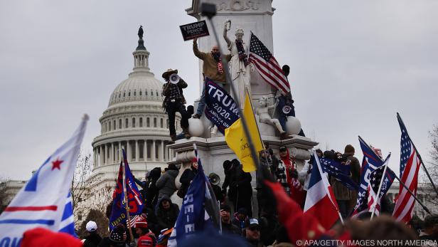 Trump-Anhänger stürmen Kapitol in Washington am 6.Jänner 2021