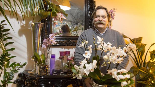 Florist Peter Prassl in seinem Blumensalon