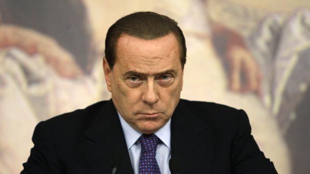 Berlusconi greift in Taschen der Italiener