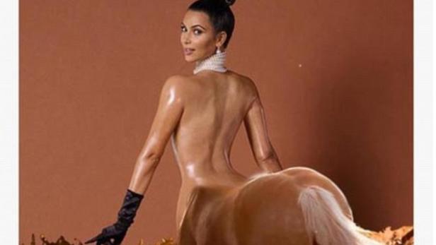 Kim Kardashian als Zentaur auf dem Cover des „Paper“-Magazins (Winter 2014).