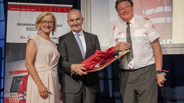 Josef Schmoll als Präsident des Roten Kreuzes NÖ wiedergewählt