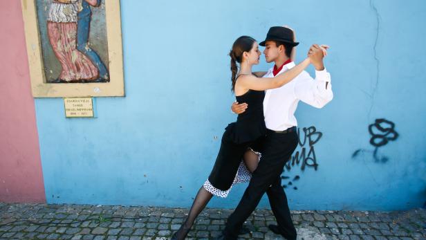 Tango in La Boca, Buenos Aires, Argentina