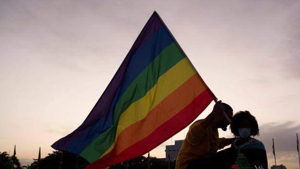 Unmut und Proteste gegen Anti-LGBT-Gesetzgebung in Europa