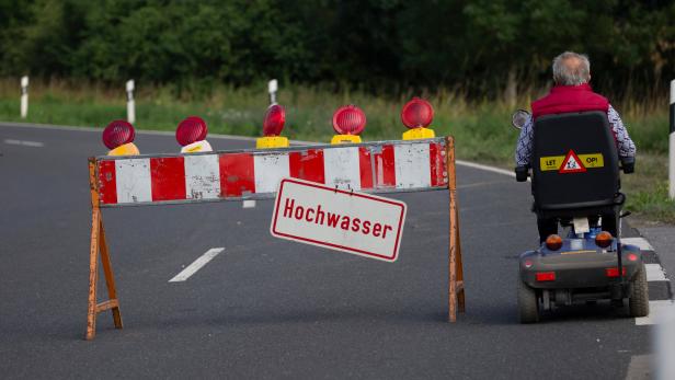 Unwetter ziehen weiter: Katastrophenfall auch in Oberbayern, zwei Tote