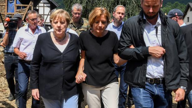 Chancellor Merkel visits flood-stricken town of Schuld and Adenau