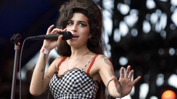 "Sie war meine Mama": Amy Winehouse wollte vor ihrem Tod Mädchen adoptieren