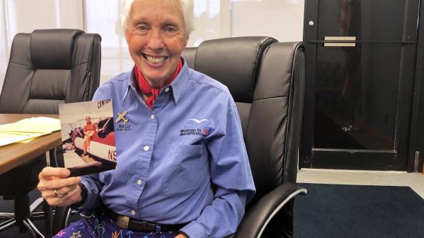 Lebenstraum erfüllt: 82-Jährige fliegt mit Jeff Bezos ins All