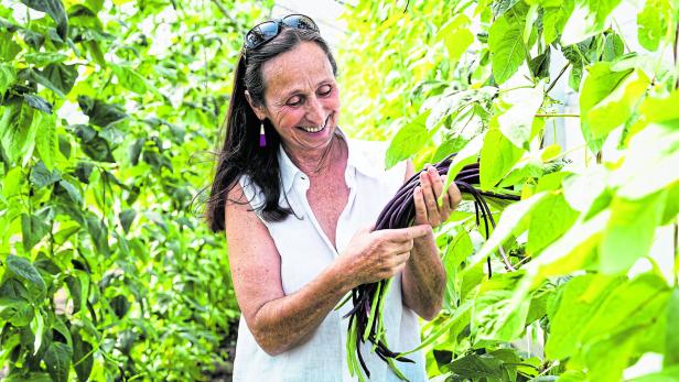 Eveline Bach (62) ist Gärtnerin in vierter Generation. Beliebt bei Köchen sind ihre Spaghetti-Bohnen.