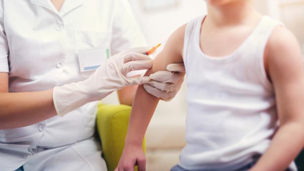 Noch sind die Impfstoffe gegen Covid-19 nur mit Notfallzulassungen im Einsatz.