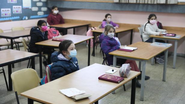 Israel will tägliche Schnelltests für Schüler und Lehrer